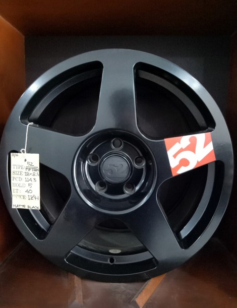VELG 18 52 FIFTEEN Matte Black